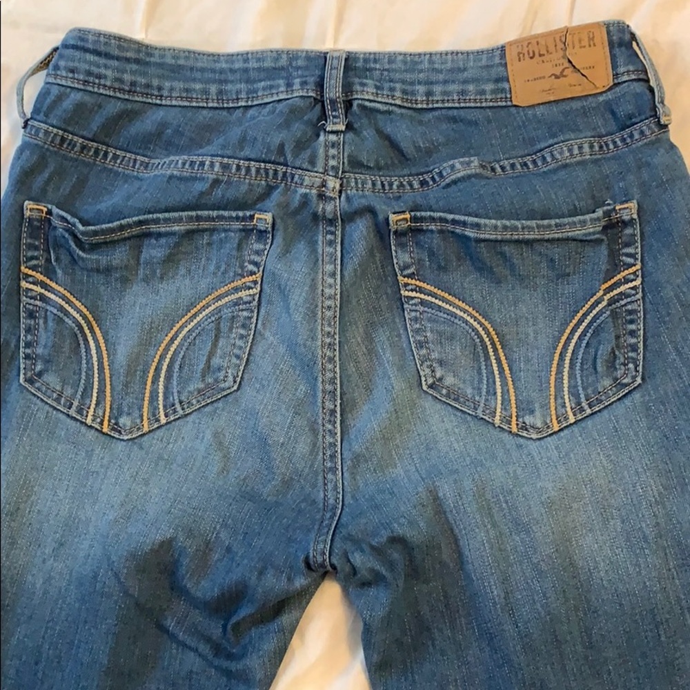 High Rise Hollister Jeans - Picture 3 of 6
